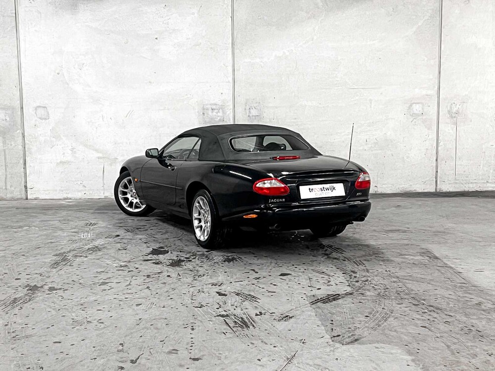 Jaguar XKR 4.0 V8 Convertible 363pk 2000, 93-KDG-2