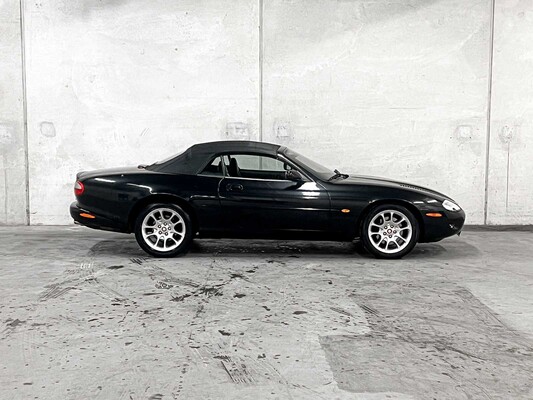 Jaguar XKR 4.0 V8 Cabrio 363PS 2000, 93-KDG-2