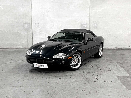 Jaguar XKR 4.0 V8 Cabrio 363PS 2000, 93-KDG-2