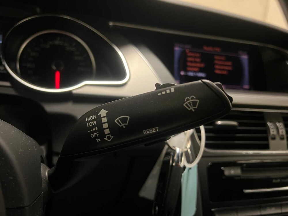 Audi A5 Cabriolet 2.0 TFSI Pro Line S-Line Facelift 211pk 2012, 64-TBD-9