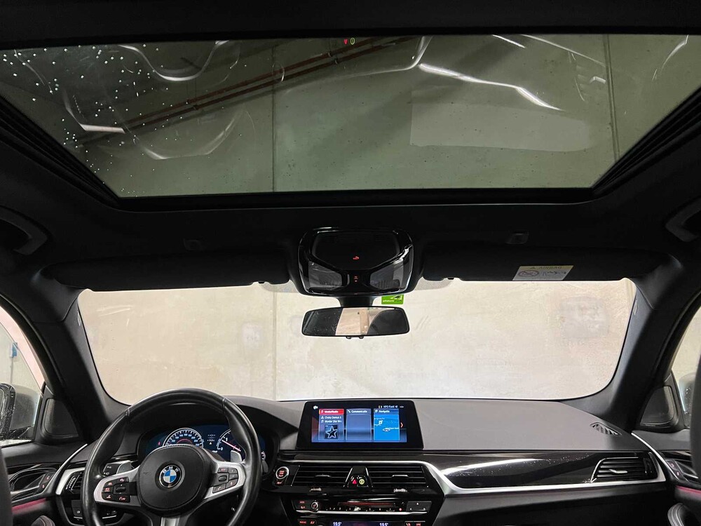 BMW M550d Touring xDrive High Executive 400pk 2018 (Origineel-NL) G31 5-serie, RL-036-D