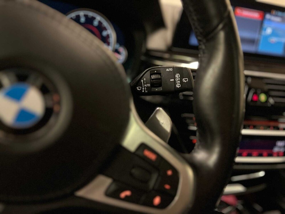 BMW M550d Touring xDrive High Executive 400pk 2018 (Origineel-NL) G31 5-serie, RL-036-D