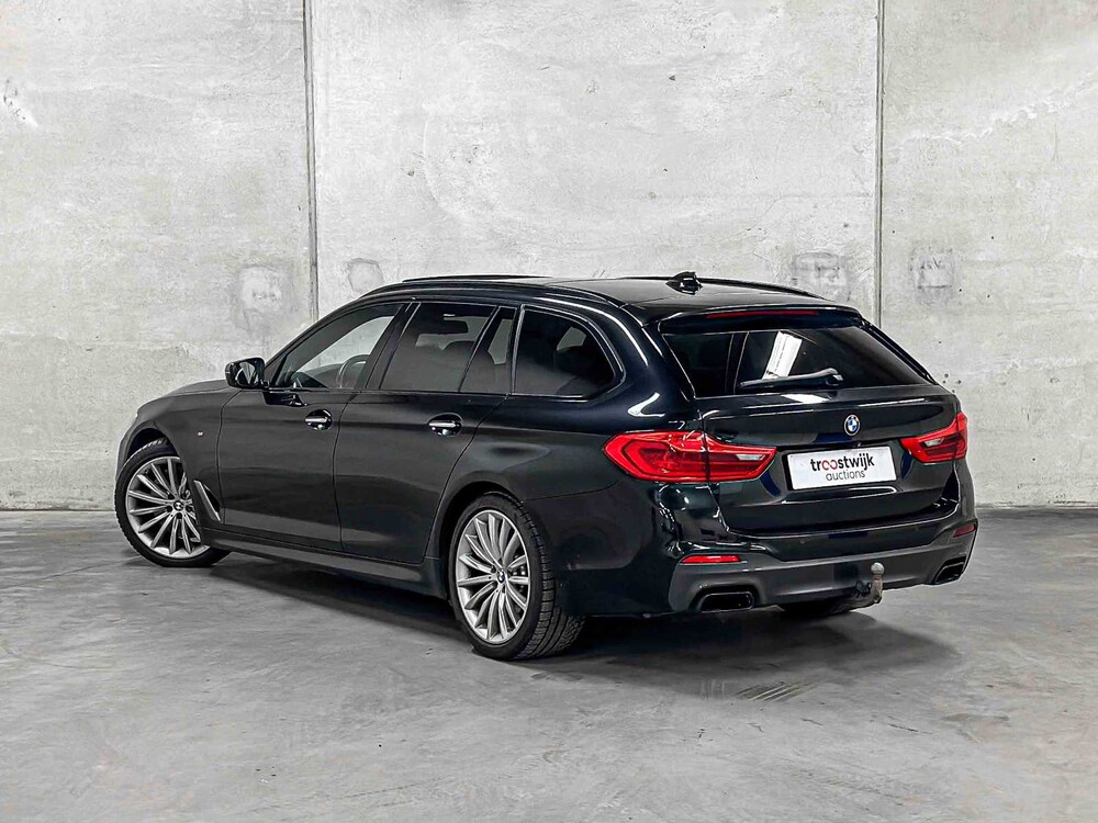BMW M550d Touring xDrive High Executive 400pk 2018 (Origineel-NL) G31 5-serie, RL-036-D