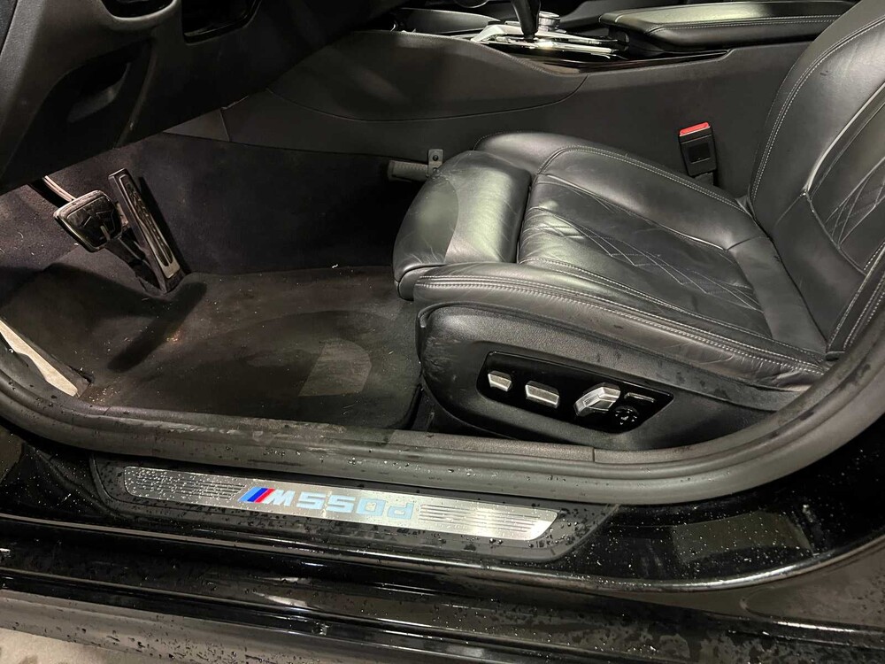 BMW M550d Touring xDrive High Executive 400pk 2018 (Origineel-NL) G31 5-serie, RL-036-D