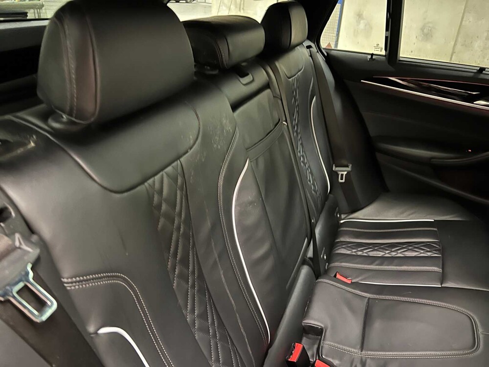BMW M550d Touring xDrive High Executive 400pk 2018 (Origineel-NL) G31 5-serie, RL-036-D