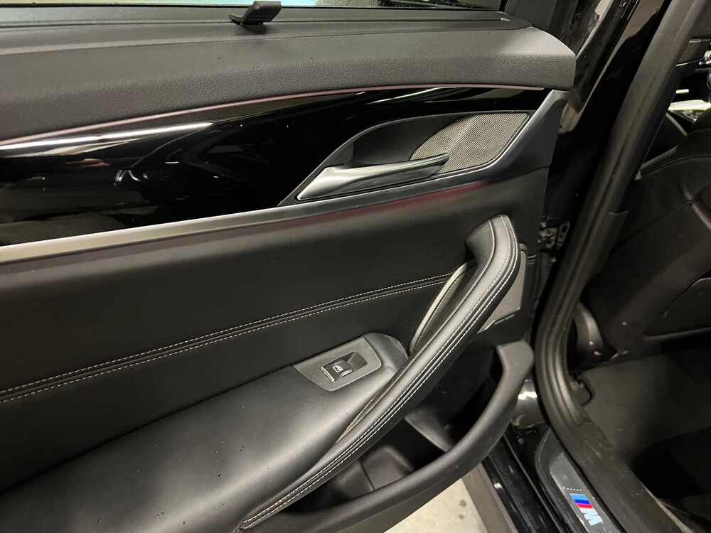 BMW M550d Touring xDrive High Executive 400pk 2018 (Origineel-NL) G31 5-serie, RL-036-D