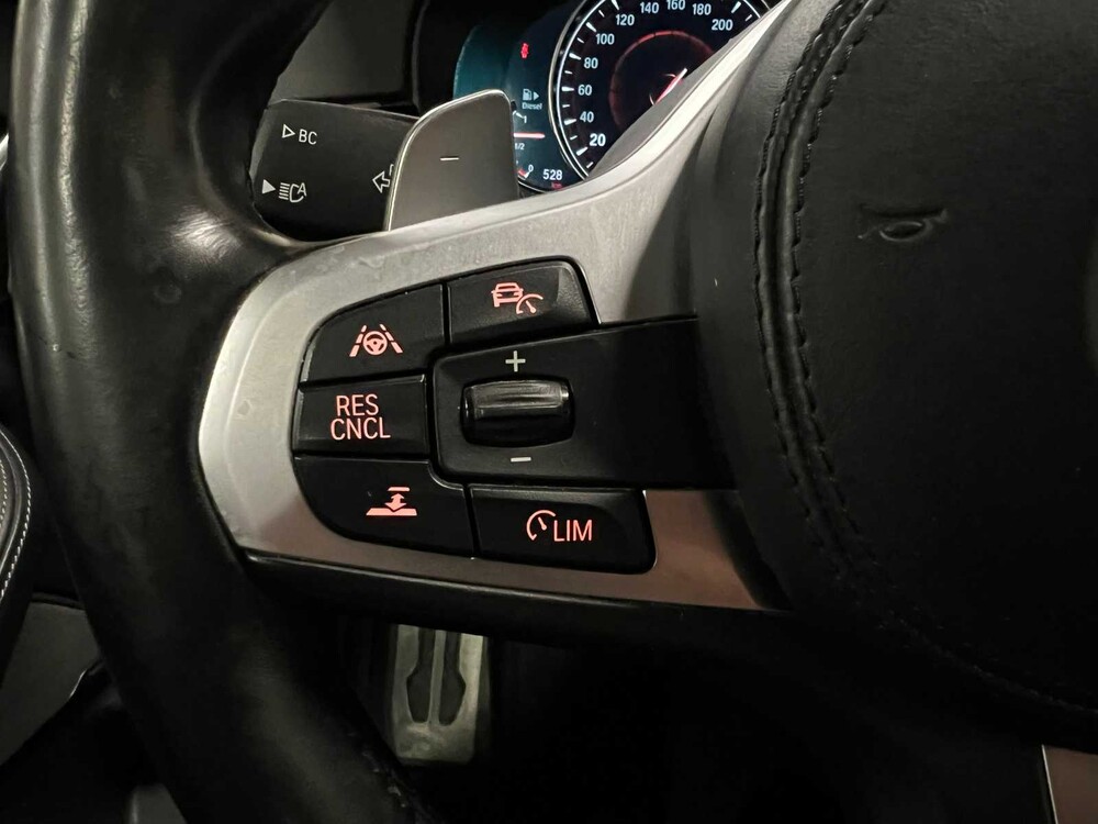 BMW M550d Touring xDrive High Executive 400pk 2018 (Origineel-NL) G31 5-serie, RL-036-D