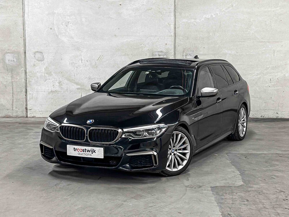 BMW M550d Touring xDrive High Executive 400pk 2018 (Origineel-NL) G31 5-serie, RL-036-D