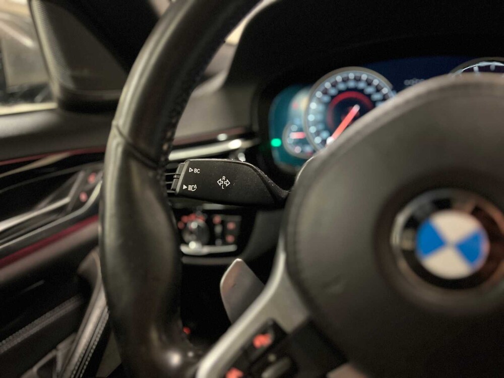 BMW M550d Touring xDrive High Executive 400pk 2018 (Origineel-NL) G31 5-serie, RL-036-D