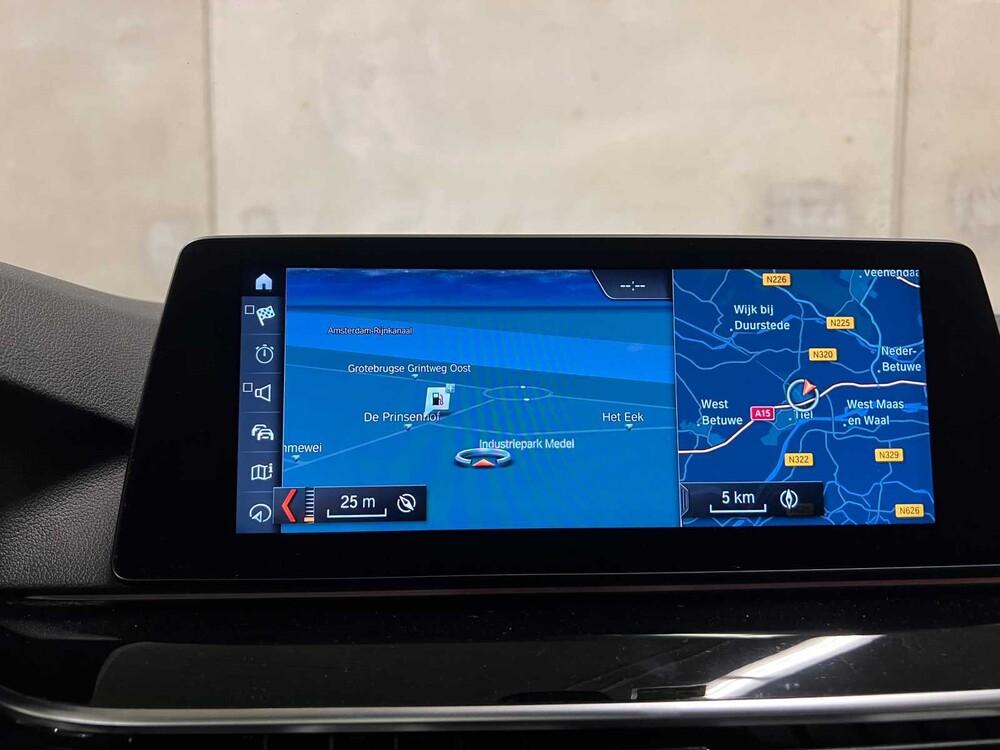 BMW M550d Touring xDrive High Executive 400pk 2018 (Origineel-NL) G31 5-serie, RL-036-D