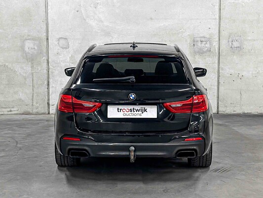 BMW M550d Touring xDrive High Executive 400PS 2018 (Original-NL) G31 5er, RL-036-D