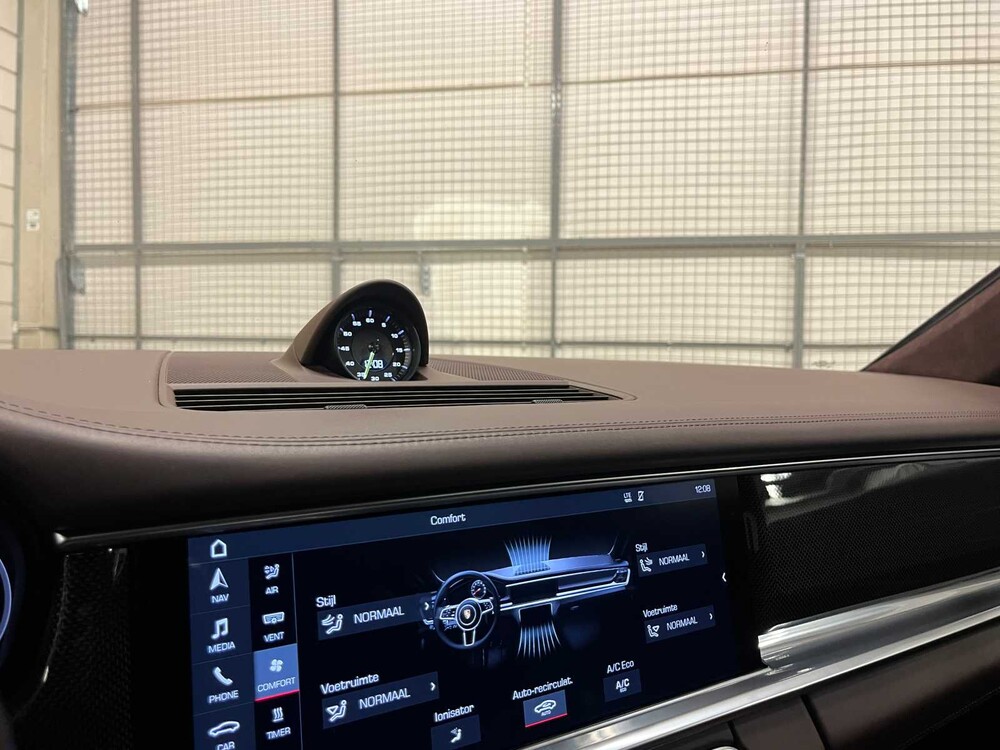 Porsche Panamera Sport Turismo Turbo S E-Hybrid 4.0 V8 680PS 2019 (CARBON, Sport Chrono, Sport Design)