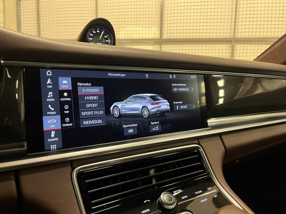 Porsche Panamera Sport Turismo Turbo S E-Hybrid 4.0 V8 680PS 2019 (CARBON, Sport Chrono, Sport Design)