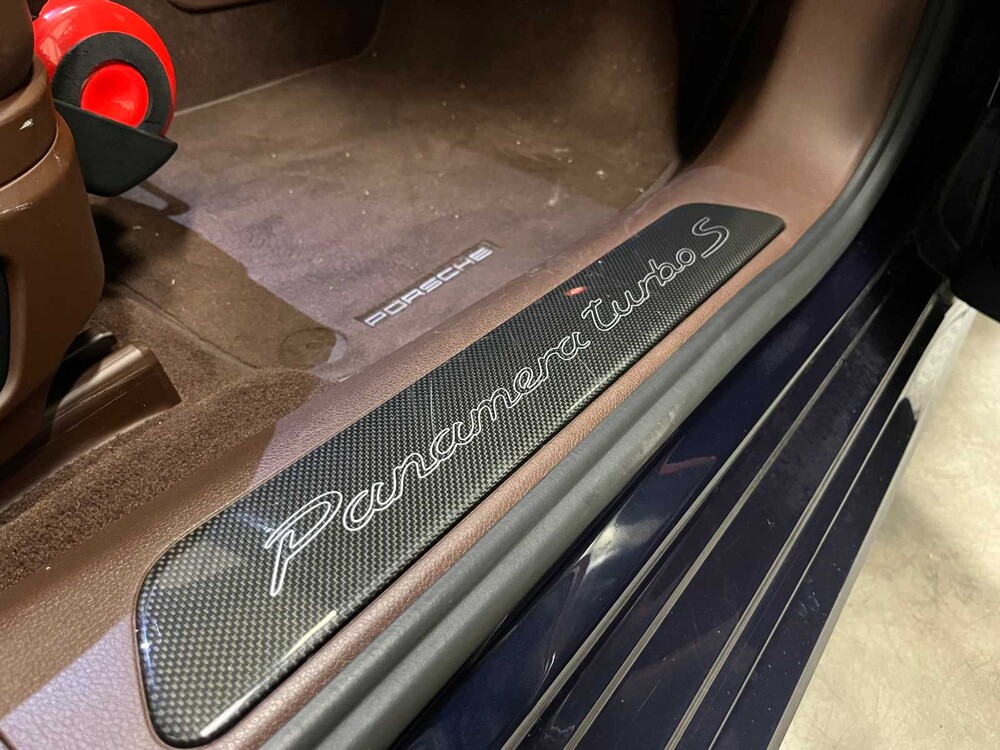 Porsche Panamera Sport Turismo Turbo S E-Hybrid 4.0 V8 680PS 2019 (CARBON, Sport Chrono, Sport Design)