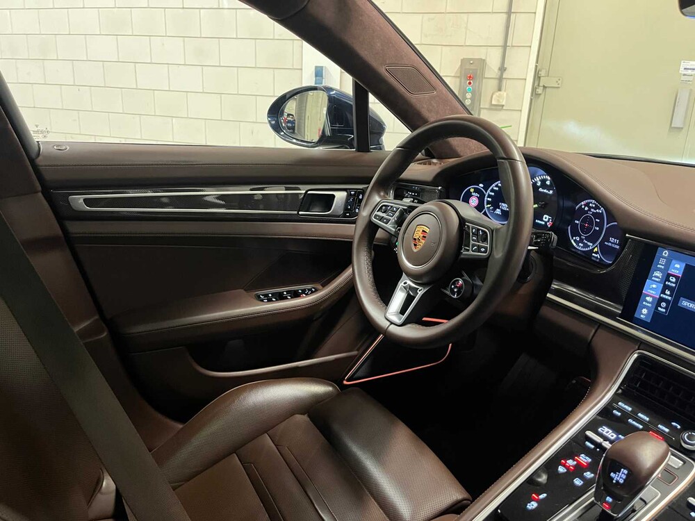 Porsche Panamera Sport Turismo Turbo S E-Hybrid 4.0 V8 680PS 2019 (CARBON, Sport Chrono, Sport Design)