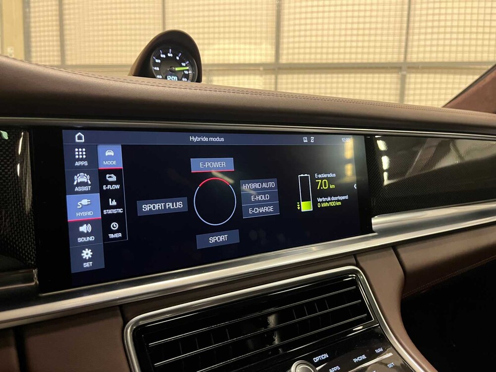 Porsche Panamera Sport Turismo Turbo S E-Hybrid 4.0 V8 680PS 2019 (CARBON, Sport Chrono, Sport Design)