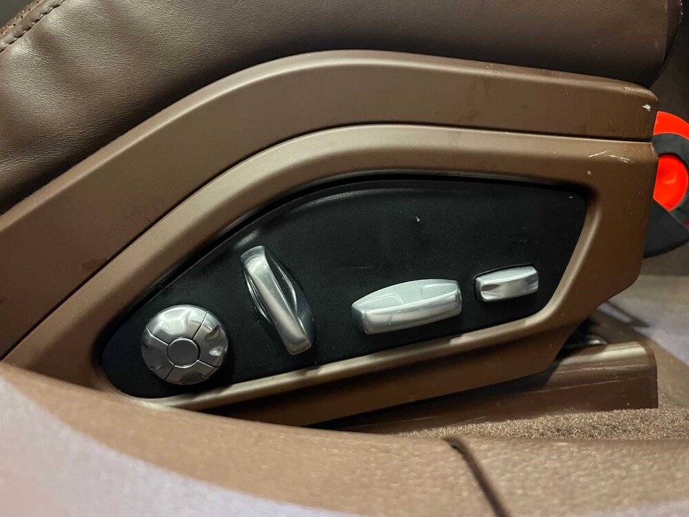 Porsche Panamera Sport Turismo Turbo S E-Hybrid 4.0 V8 680PS 2019 (CARBON, Sport Chrono, Sport Design)