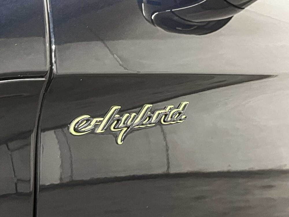 Porsche Panamera Sport Turismo Turbo S E-Hybrid 4.0 V8 680PS 2019 (CARBON, Sport Chrono, Sport Design)