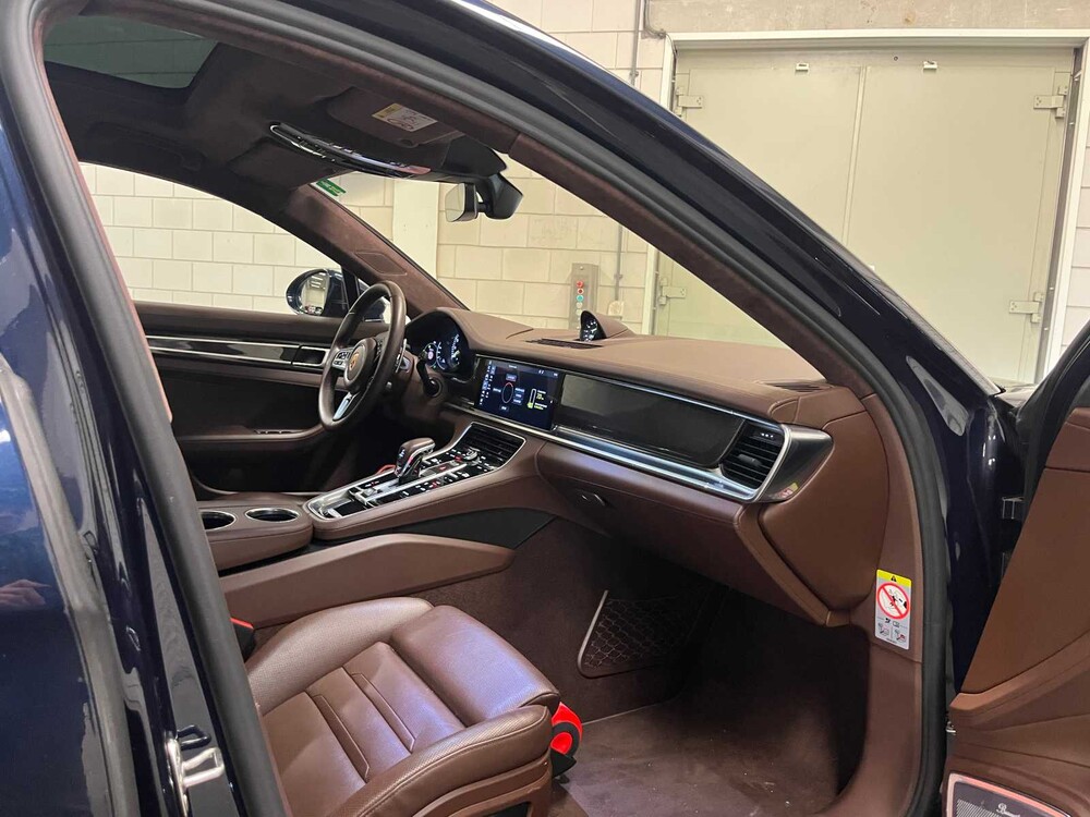 Porsche Panamera Sport Turismo Turbo S E-Hybrid 4.0 V8 680PS 2019 (CARBON, Sport Chrono, Sport Design)