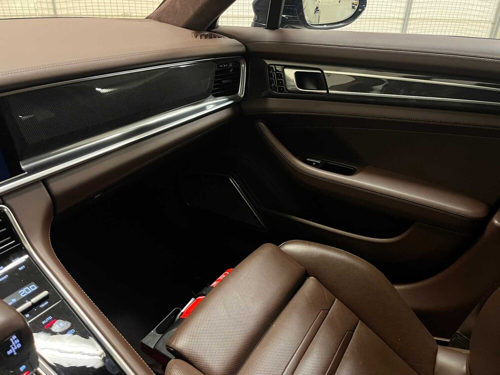 Porsche Panamera Sport Turismo Turbo S E-Hybrid 4.0 V8 680PS 2019 (CARBON, Sport Chrono, Sport Design)