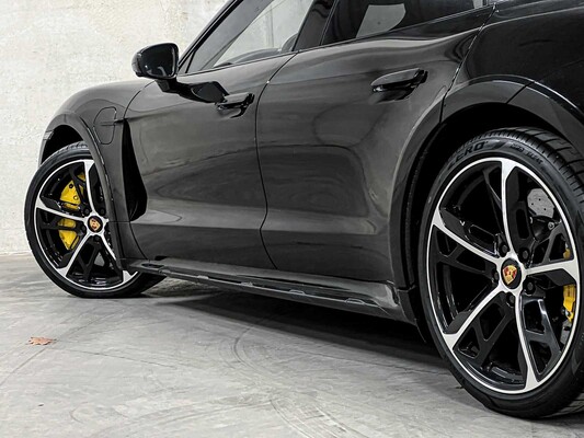 Porsche Taycan Cross Turismo Turbo S 93 kWh 761pk 2022 (Origineel-NL) Sport-Chrono & Sport-Design, P-014-BL