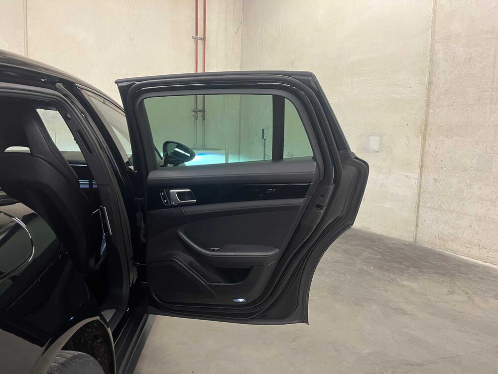 Porsche Panamera Sport Turismo 4 E-Hybrid 2.9 V6 Sport-Chrono 462PS 2019 FACELIFT, N-749-HR