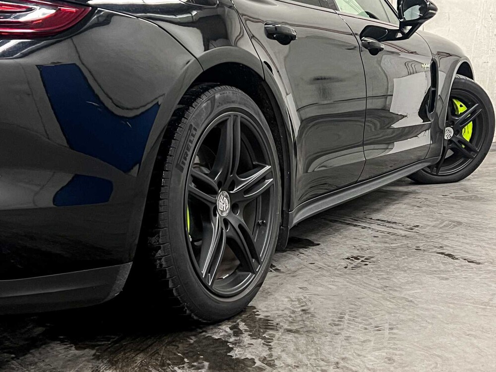 Porsche Panamera Sport Turismo 4 E-Hybrid 2.9 V6 Sport-Chrono 462PS 2019 FACELIFT, N-749-HR
