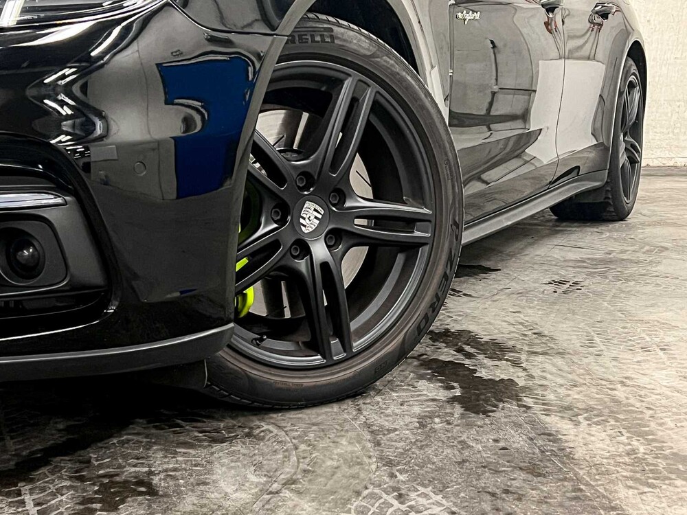 Porsche Panamera Sport Turismo 4 E-Hybrid 2.9 V6 Sport-Chrono 462PS 2019 FACELIFT, N-749-HR