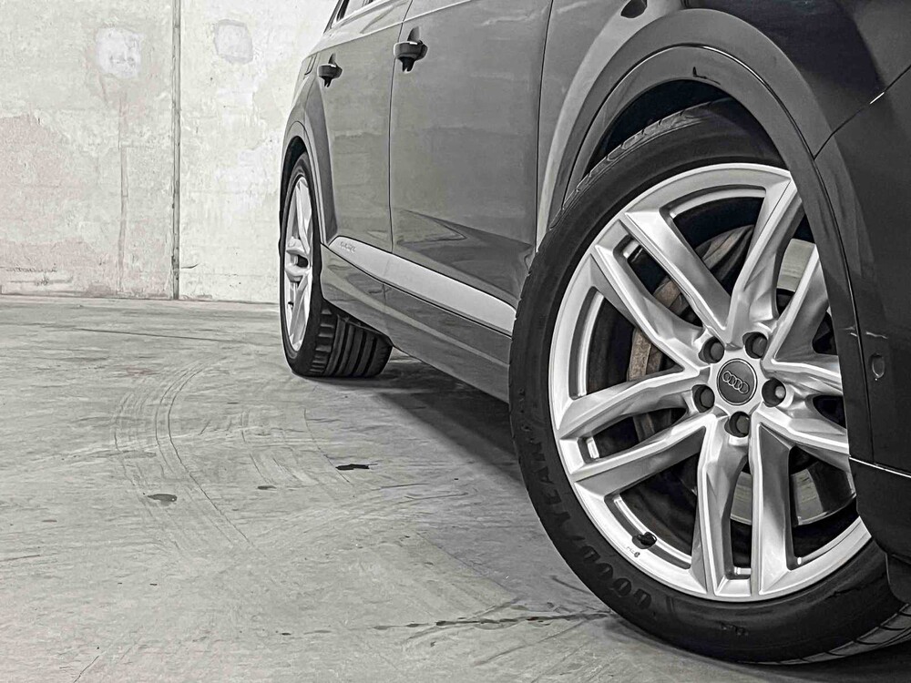 Audi Q7 3.0 TDI V6 e-tron S-Line Quattro Sport 350PS 2016 (Original-NL), KF-961-L
