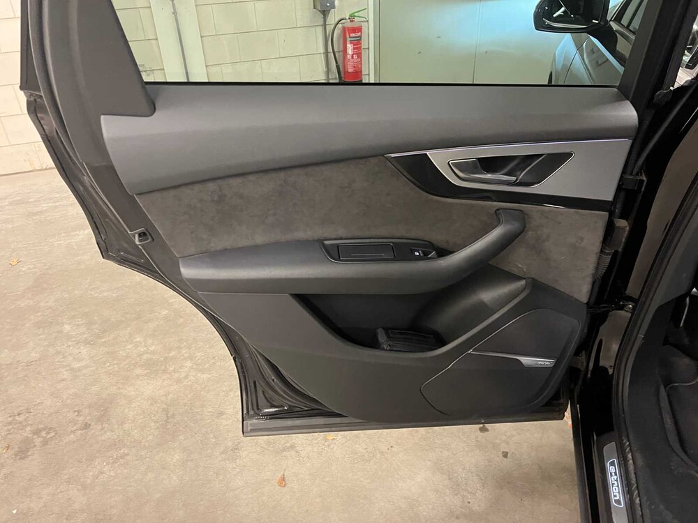 Audi Q7 3.0 TDI V6 e-tron S-Line Quattro Sport 350PS 2016 (Original-NL), KF-961-L