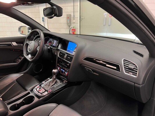 Audi RS4 Avant 4.2 FSI V8 Quattro 450pk 2013, 1-KZB-25