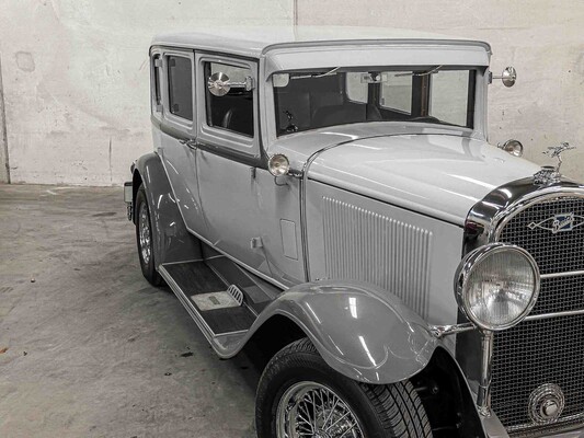 Buick 4-Door Sedan V8 (Resto-Mod) 200pk 1929 -Chevrolet 350 V8 Engine-, AR-08-27