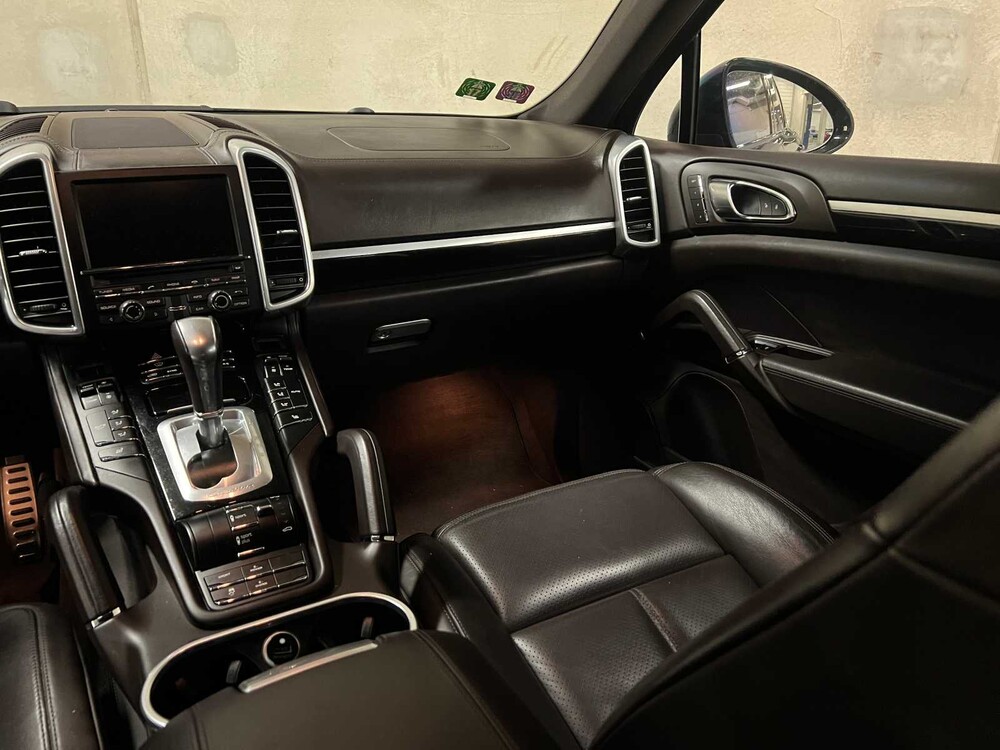 Porsche Cayenne S E-Hybrid 3.0 V6 416PS 2015 (Original-NL), GZ-024-N