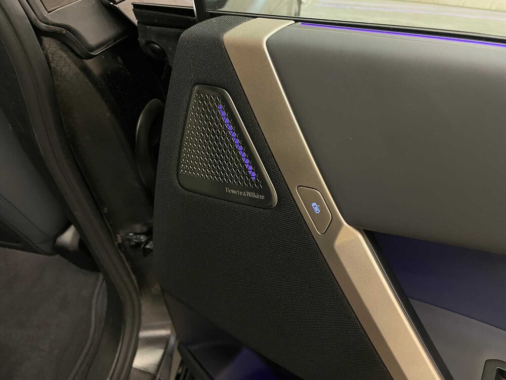 BMW IX M60 610hp 2023 (FACTORY WARRANTY)