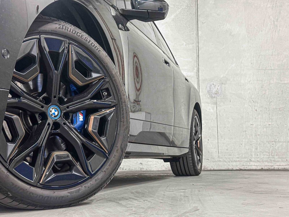 BMW IX M60 610hp 2023 (FACTORY WARRANTY)