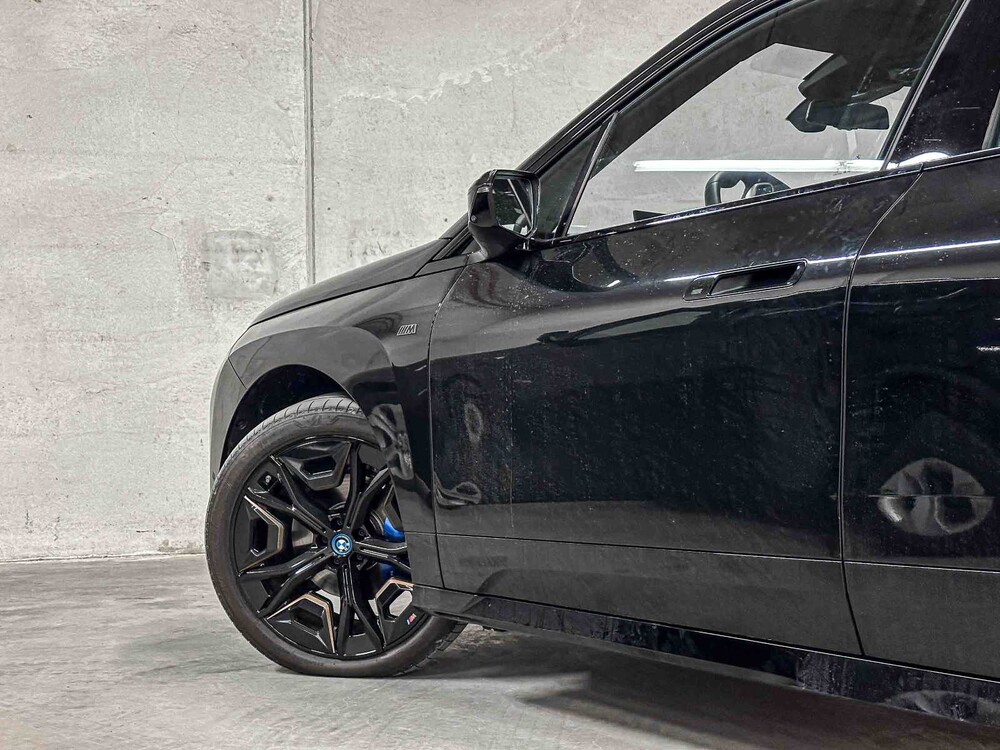 BMW IX M60 610hp 2023 (FACTORY WARRANTY)