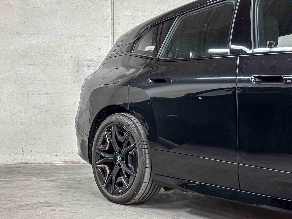 BMW IX M60 610hp 2023 (FACTORY WARRANTY)