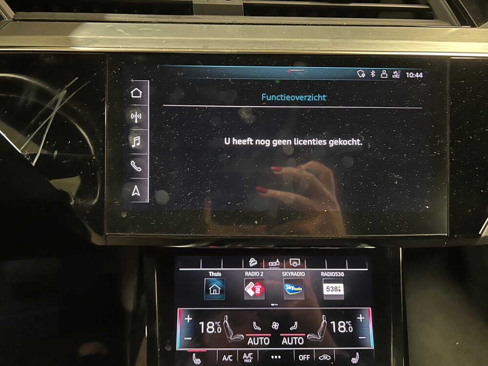 Audi e-tron 50 quattro s-line launch edition schwarz 71 kWh 313hp schwarz-optik 2019 (Original-NL + 1. Besitz), H-033-BN