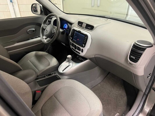 Kia Soul EV ExecutiveLine 27 kWh 110pk 2015, 8-ZSK-34