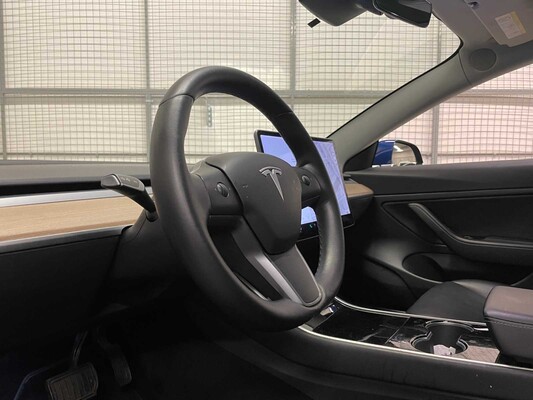 Tesla Model 3 Long Range AWD 75kWh 2019 (Original-NL+1. Besitzer), G-036-SL