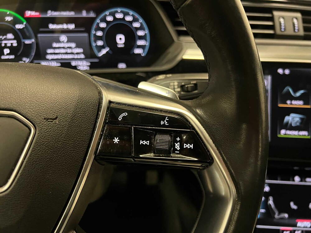 Audi e-tron Sportback 55 quattro Business edition 95 kWh 408hp 2020 (Original-NL+1st owner), J-468-ZG