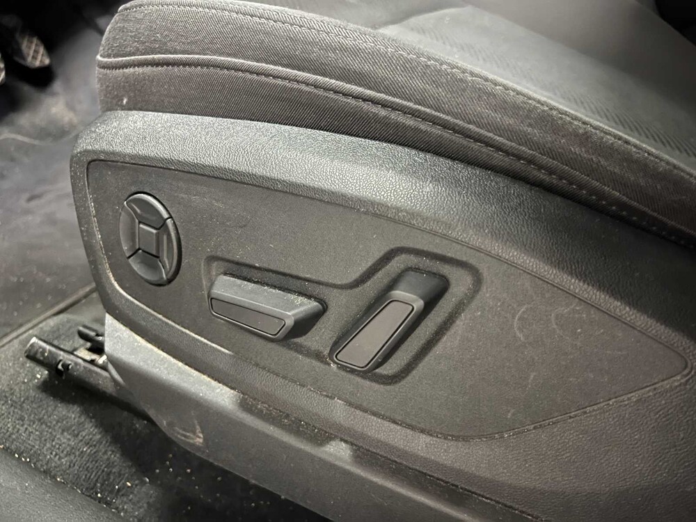 Audi e-tron Sportback 55 quattro Business edition 95 kWh 408hp 2020 (Original-NL+1st owner), J-468-ZG