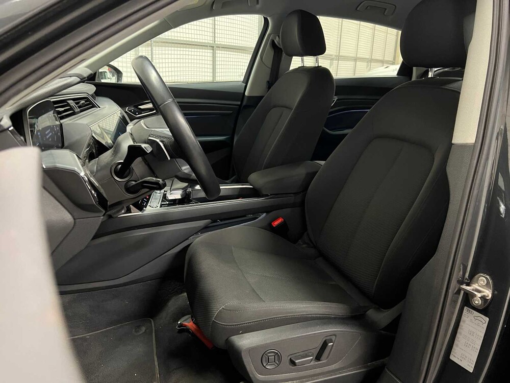 Audi e-tron Sportback 55 quattro Business edition 95 kWh 408hp 2020 (Original-NL+1st owner), J-468-ZG