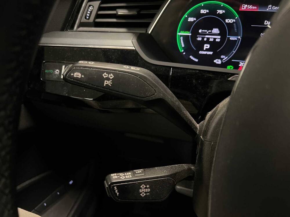 Audi e-tron Sportback 55 quattro Business edition 95 kWh 408hp 2020 (Original-NL+1st owner), J-468-ZG