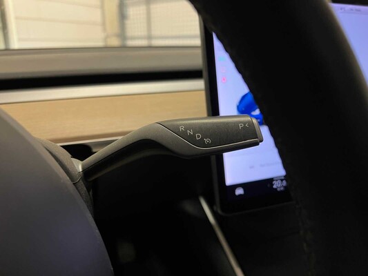 Tesla Model 3 Standard RWD Plus 60 kWh 2019 (Original-NL+1. Besitzer), G-103-TK