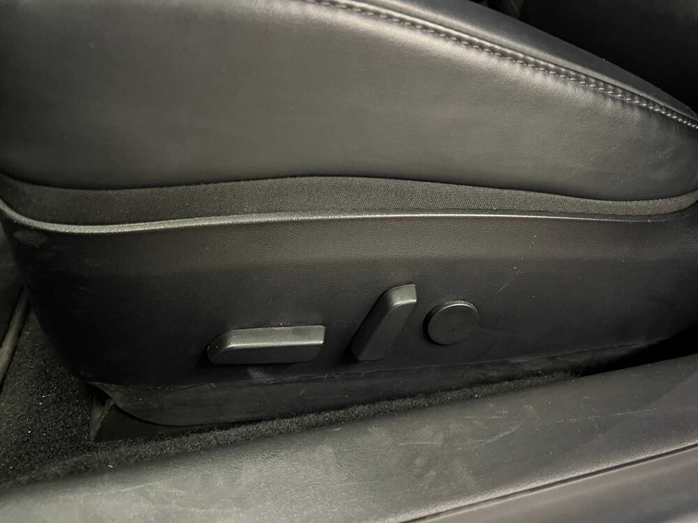 Tesla Model 3 Standard RWD Plus 60 kWh 2019 (Original-NL+1st owner), G-114-FG