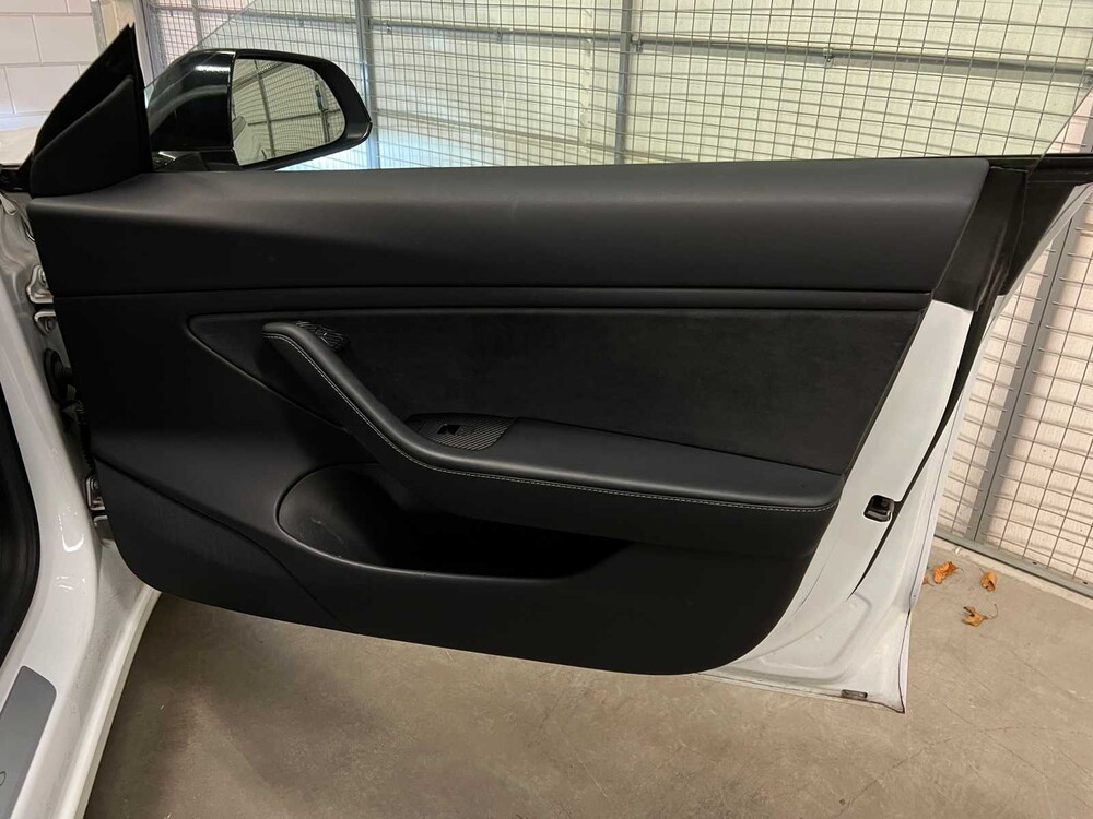 Tesla Model 3 Standard RWD Plus 60 kWh 2019 (Original-NL+1st owner), G-114-FG