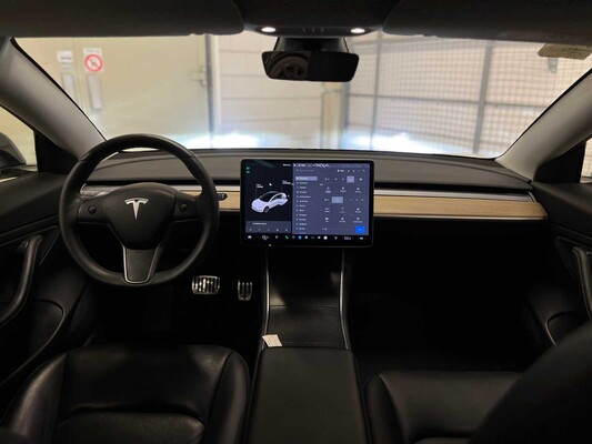 Tesla Model 3 Standard RWD Plus 60 kWh 2019 (Original-NL+1. Besitzer), G-114-FG