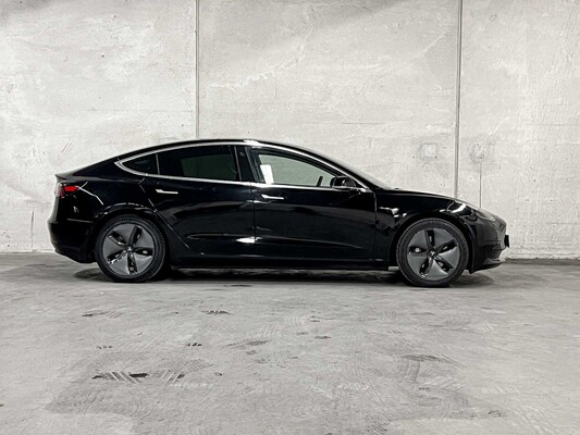 Tesla Model 3 Standard RWD Plus 60 kWh 2019 (Original-NL+1. Besitzer), G-201-RB