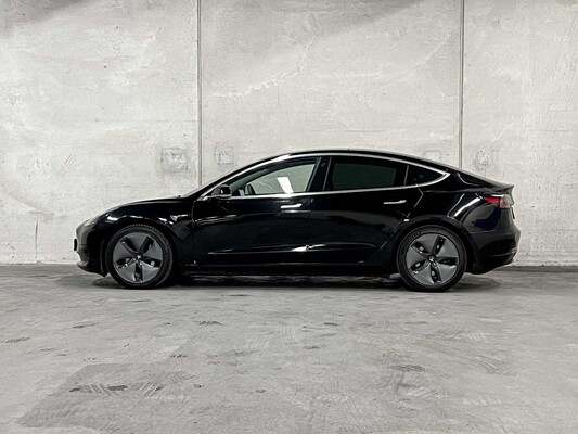 Tesla Model 3 Standard RWD Plus 60 kWh 2019 (Original-NL+1. Besitzer), G-201-RB